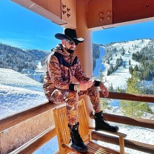 Meet your Posher, Caleb